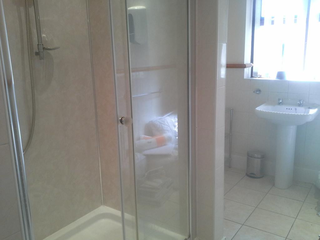 Redroofs Hotel Stockton-on-Tees Bagian luar foto